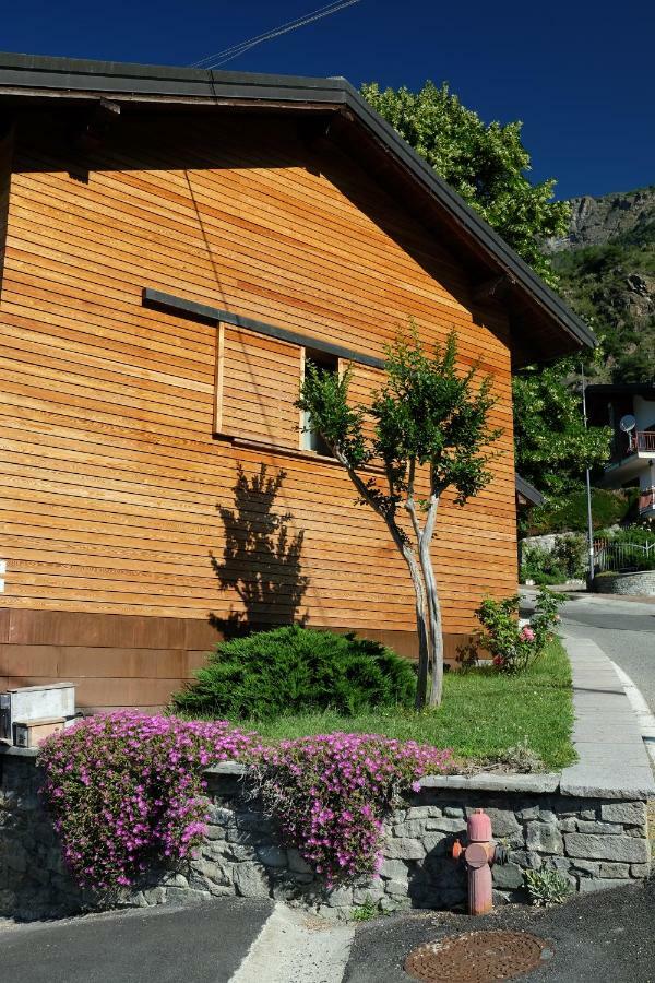 Casa Monet Lägenhet Saint-Vincent Exteriör bild